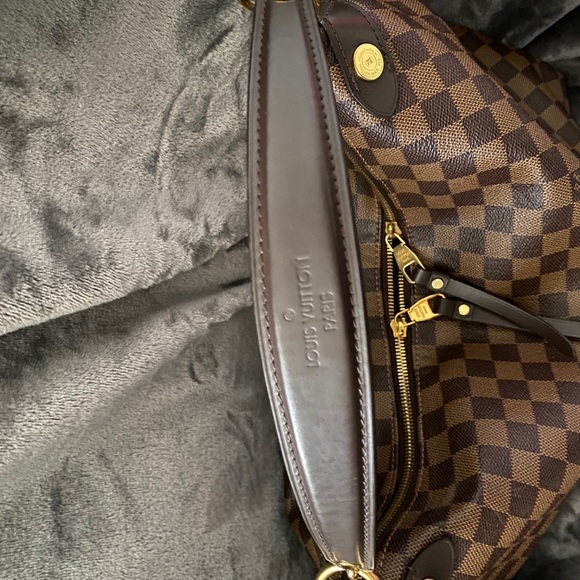 Louis Vuitton Duomo Hobo - Picture 2 of 16